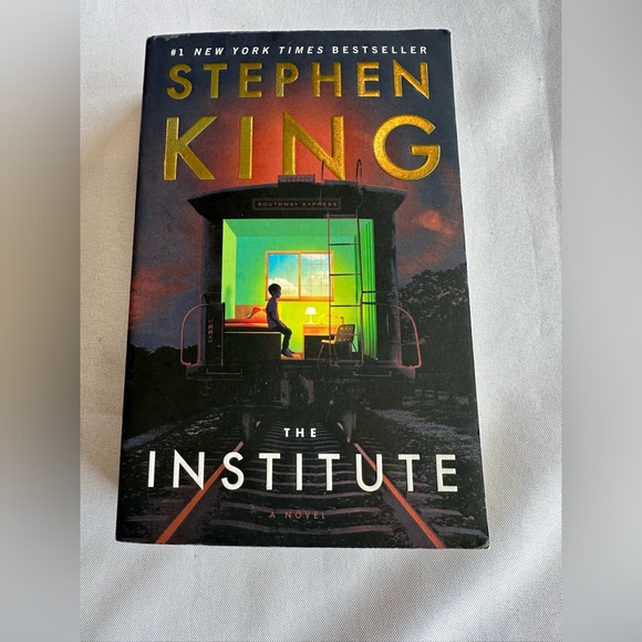 Stephen King 'The Institute' Large Paperback Book 2020 - Picture 1 of 7